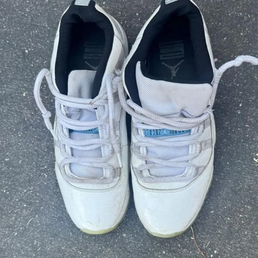 Jordan Men's White and Grey Trainers